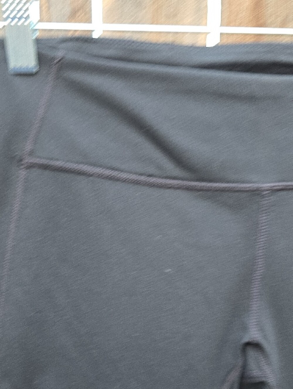 GAP Fit gfast Black Capri Leggings with Wide Waistband - Picture 5 of 11